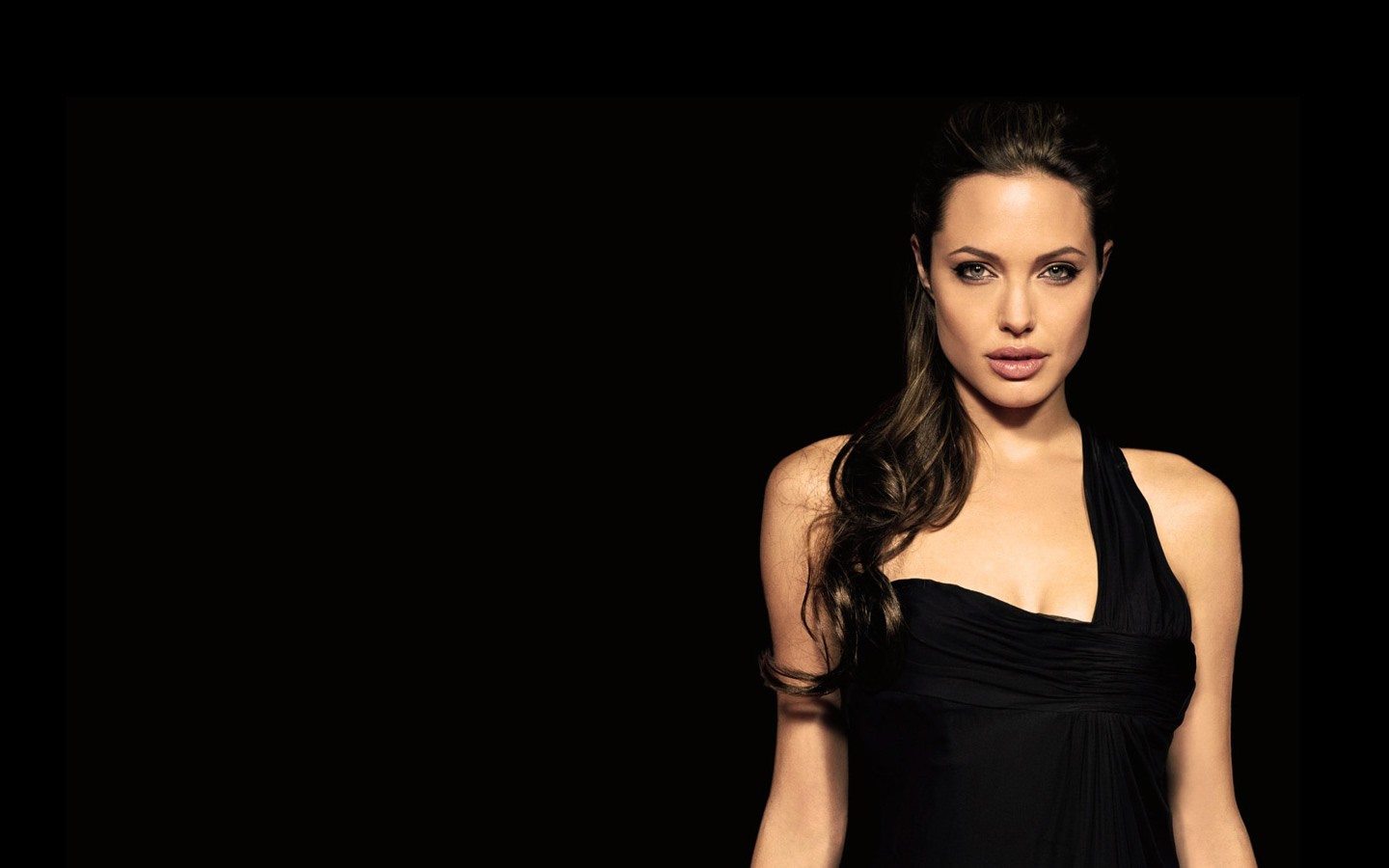 Angelina Jolie - wide 2