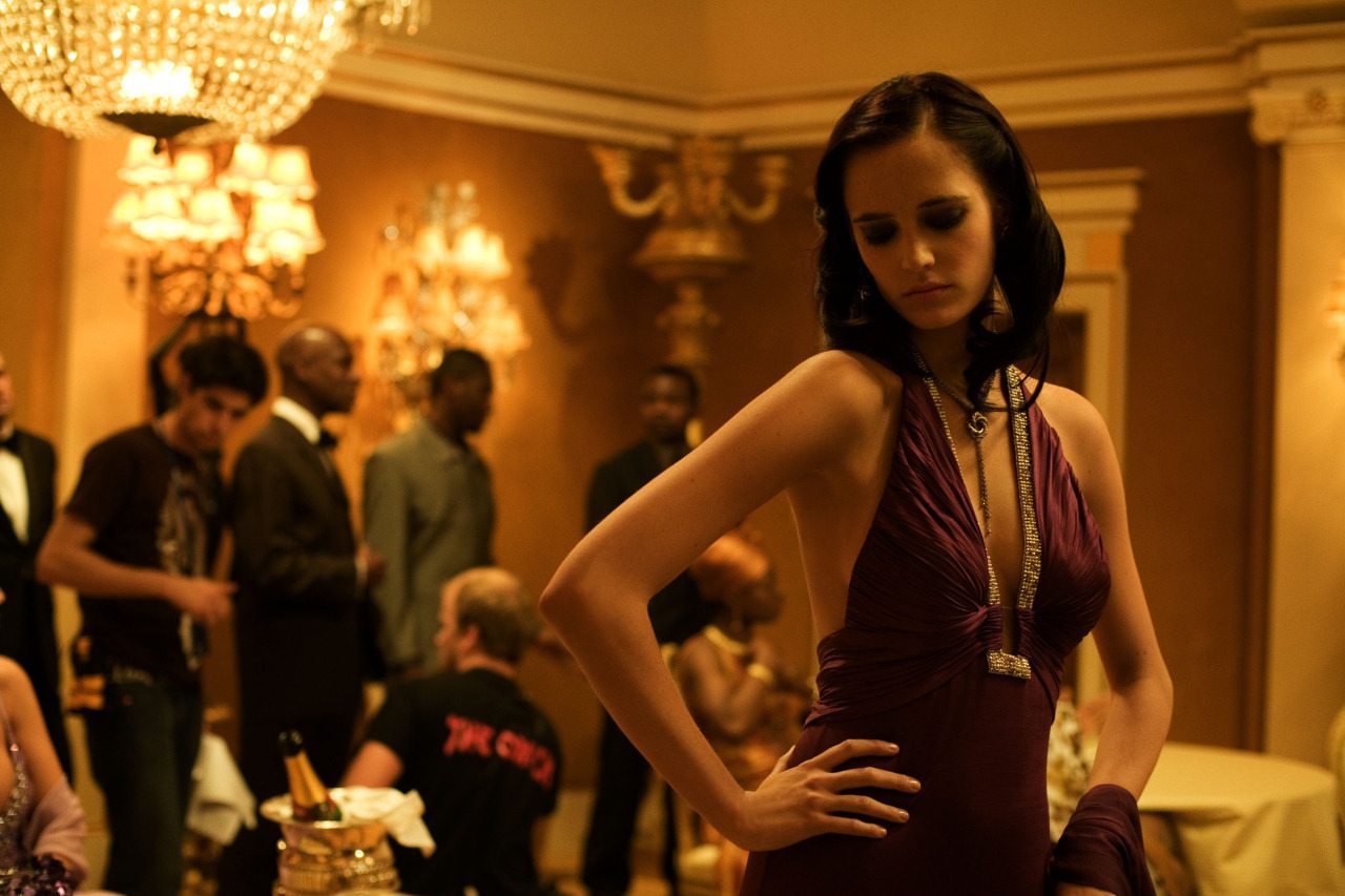 bond girl in 2006 casino royale